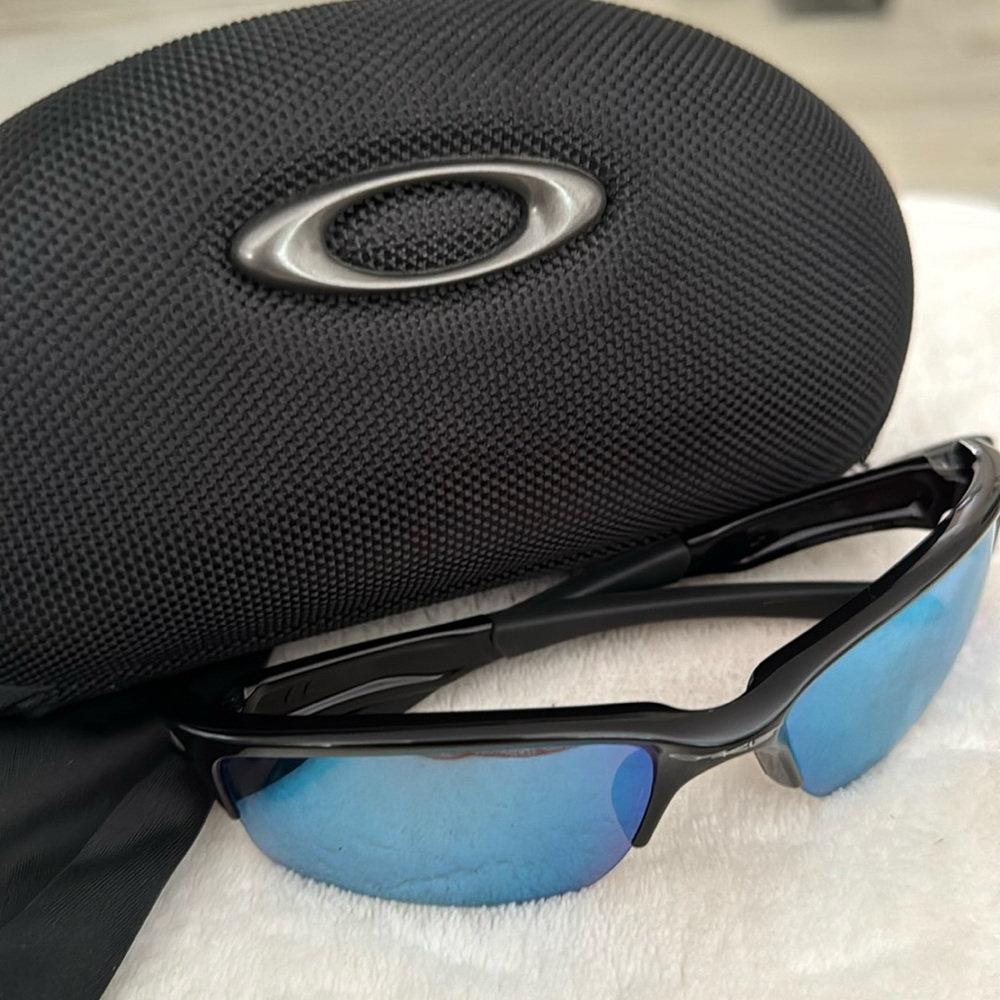 Oakley sunglasses youth brand new